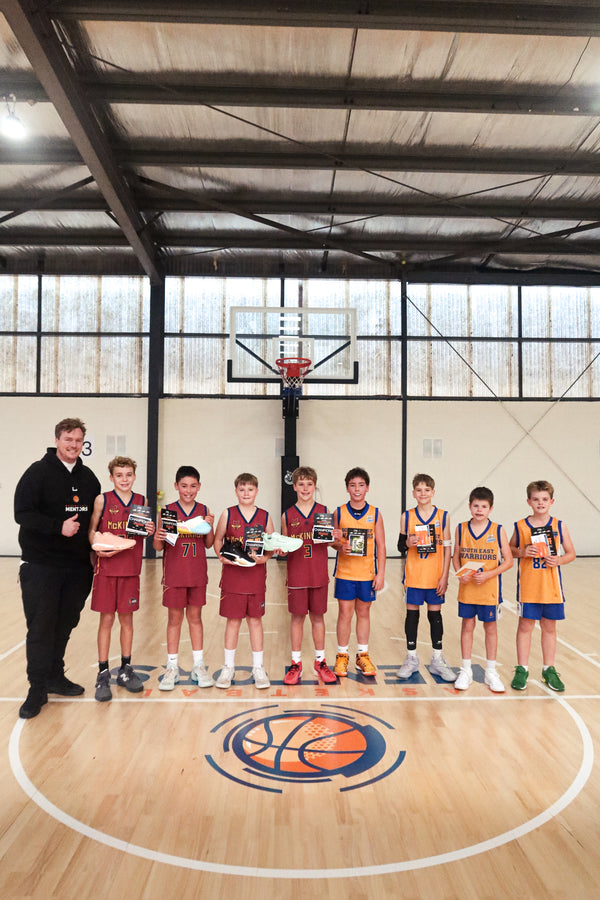 U12 CHAMPIONS - Temu Cougars

Big thanks to event sponsor @blueskyathletics for providing these epic prizes of Way of Wade and Li-Ning basketball shoes for our Champions

#basketballmentors #3x3 #juniorbasketball